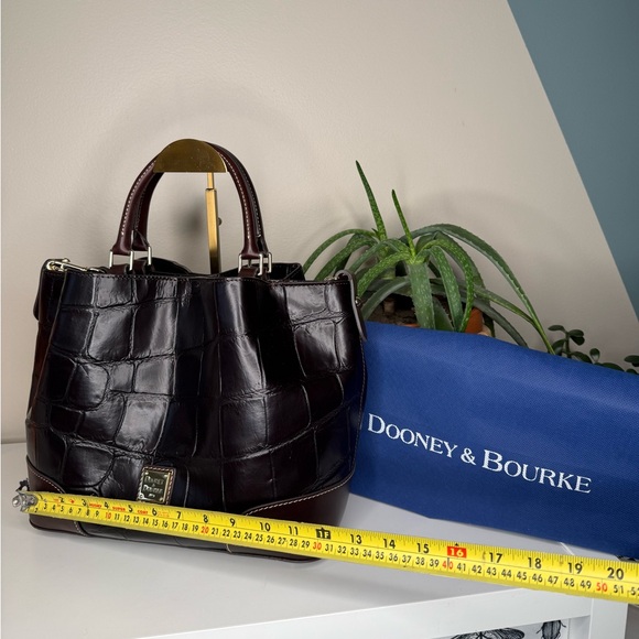 Dooney & Bourke Oakdale Brenna Satchel Croc Embossed Leather Espresso Handbag - Picture 11 of 14